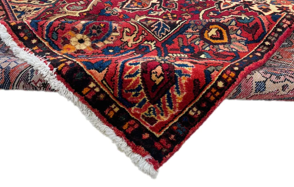 Persian Rug Bakhtiari 303 x 228 cm Wool Hand-knotted
