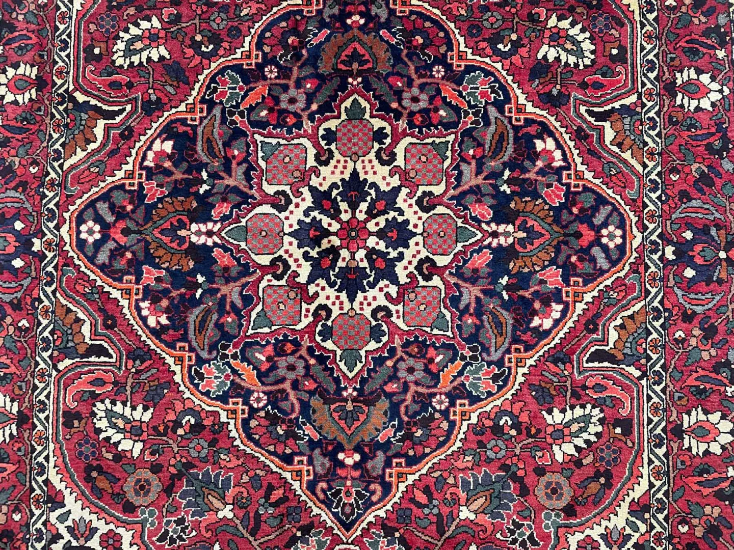 Persian Rug Bakhtiari 310 x 210 cm Wool Hand-knotted