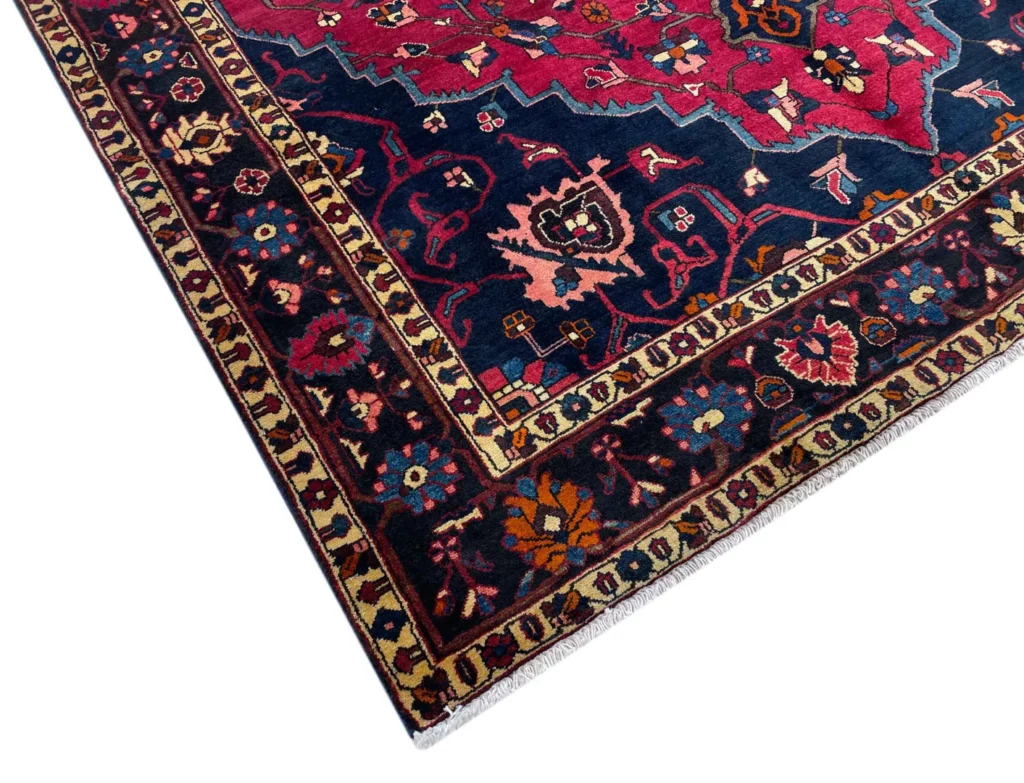 Persian Rug Bakhtiari 313 x 223 cm Wool Hand-knotted