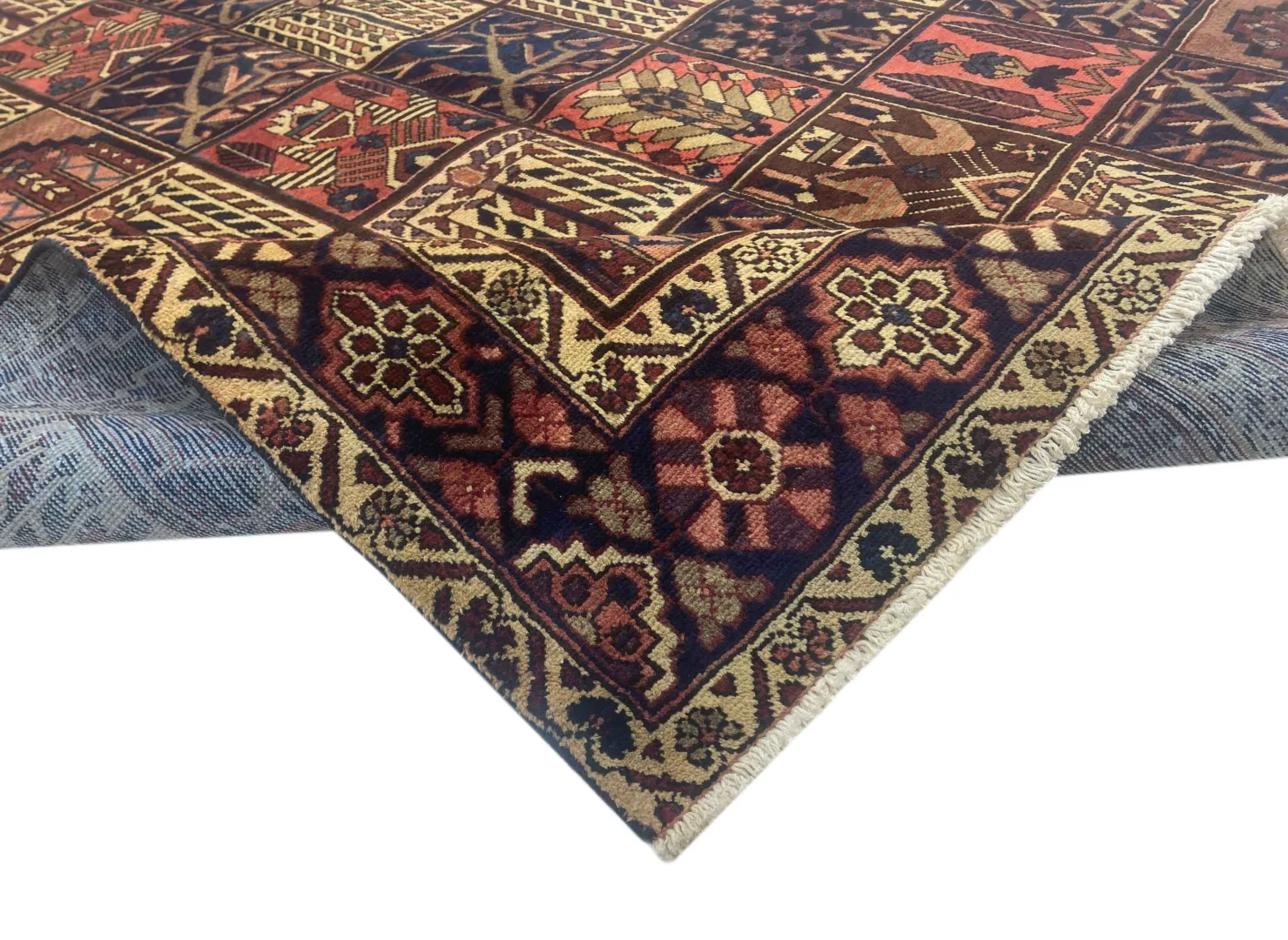 Persian Rug Bakhtiari 315 x 210 cm Wool Hand-knotted