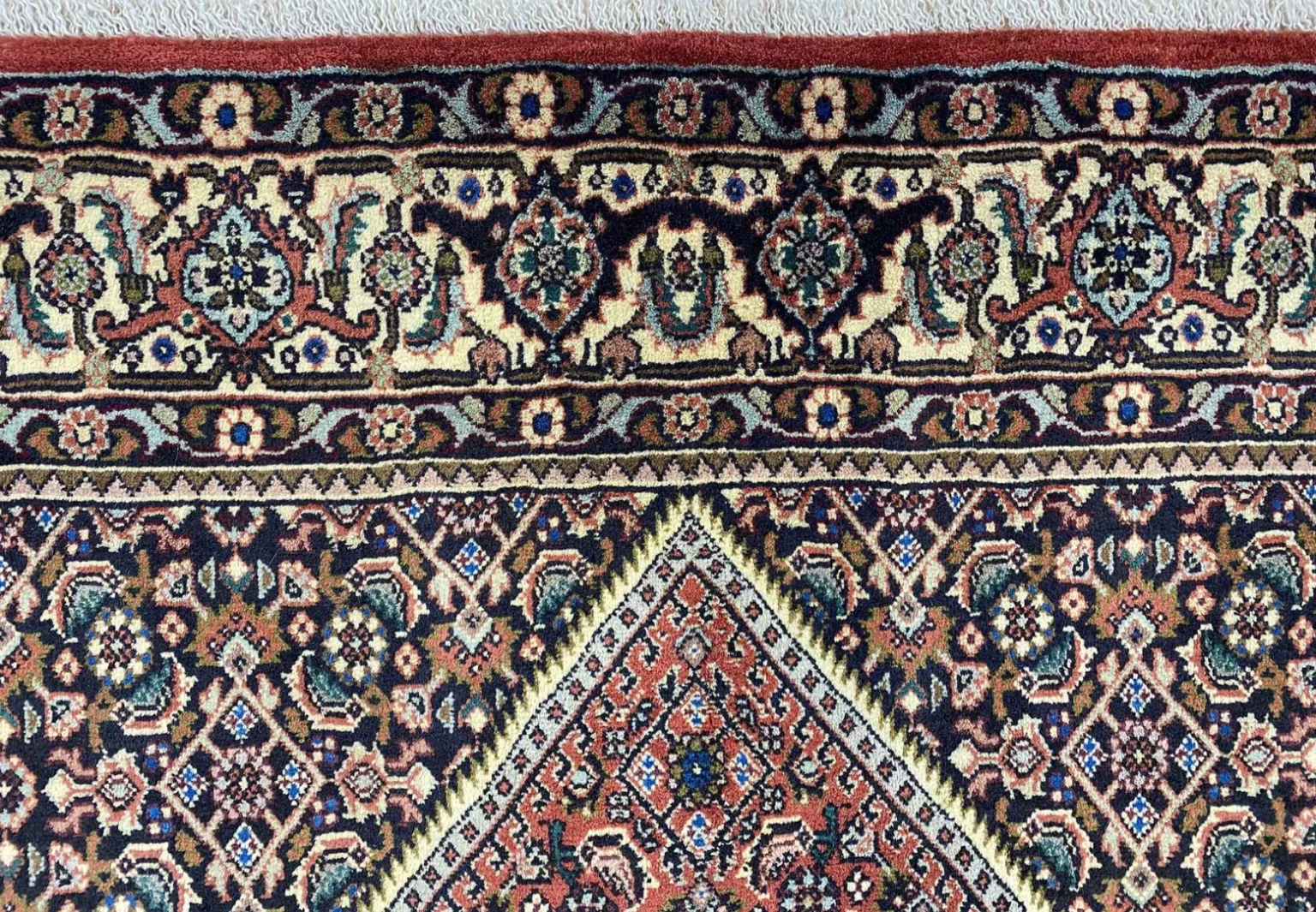 Persian Rug Bijar 176 x 115 cm Hand-knotted