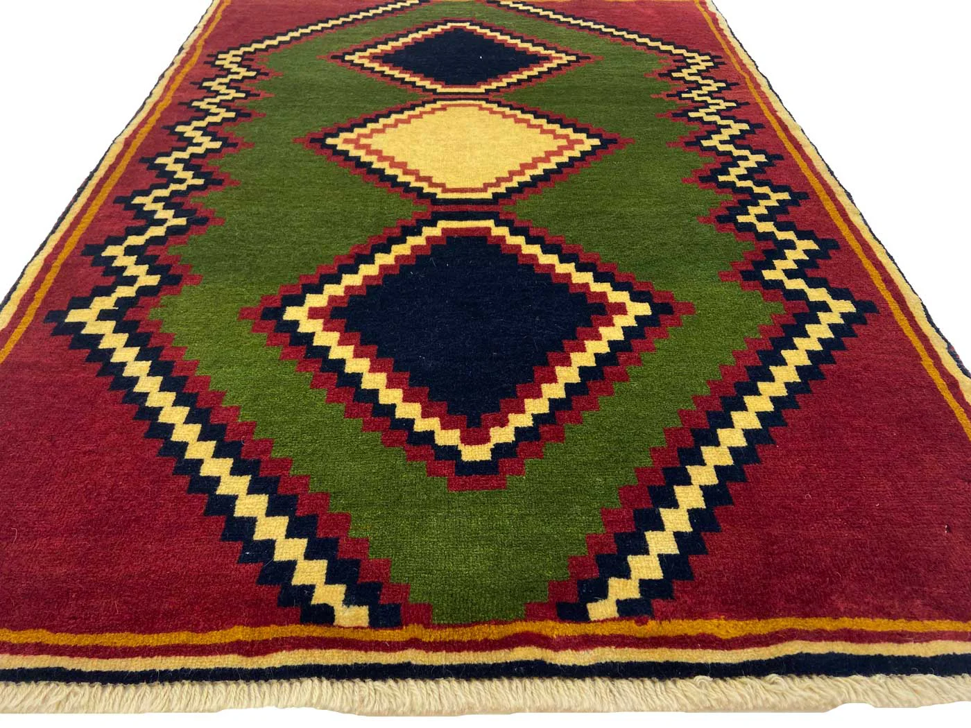 gabbeh-shuli-teppich-137-x-100-cm-knotendichte-90000-180000-m-1-4 Persian Rug Fars 137 x 100 cm Wool Hand-knotted