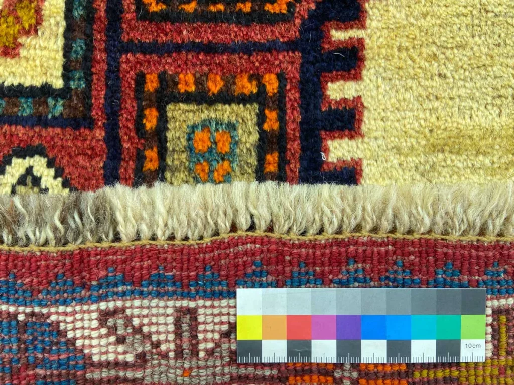 gabbeh-shuli-160-x-110-cm-ausgefallene-muster-auf-glanzvoller-schurwolle-1-5 Persian Rug Fars 160 x 110 cm Wool Hand-knotted