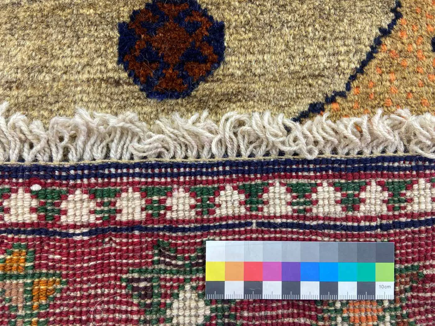 gabbeh-shuli-teppich-187-x-105-cm-ausgefallene-muster-90000-180000-5 Persian Rug Fars 187 x 105 cm Wool Hand-knotted