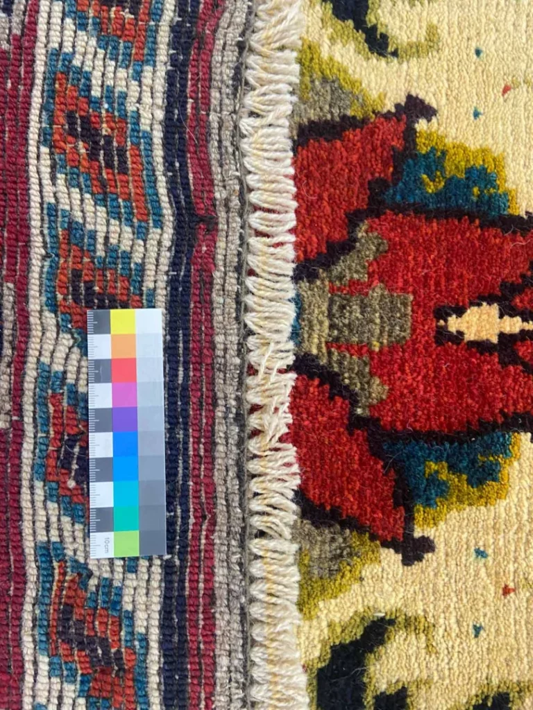 gabbeh-shuli-teppich-187-x-108-cm-ausgefallene-muster-knotendichte-90000-4 Persian Rug Fars 187 x 108 cm Wool Hand-knotted