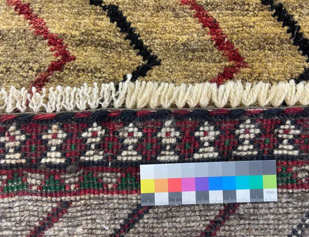 gabbeh-shuli-teppich-190-x-87-cm-ausgefallene-muster-mit-glanzvoller-5 Persian Rug Fars 190 x 87 cm Wool Hand-knotted