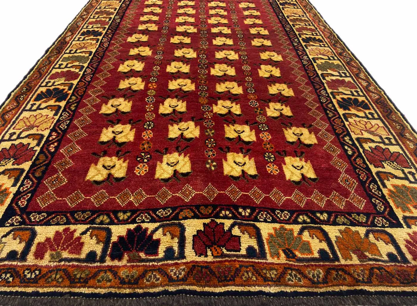 gabbeh-226-x-146-cm-gabbeh-shuli-ausgefallene-muster-auf-glanzvoller-4 Persian Rug Fars 226 x 146 cm Wool Hand-knotted