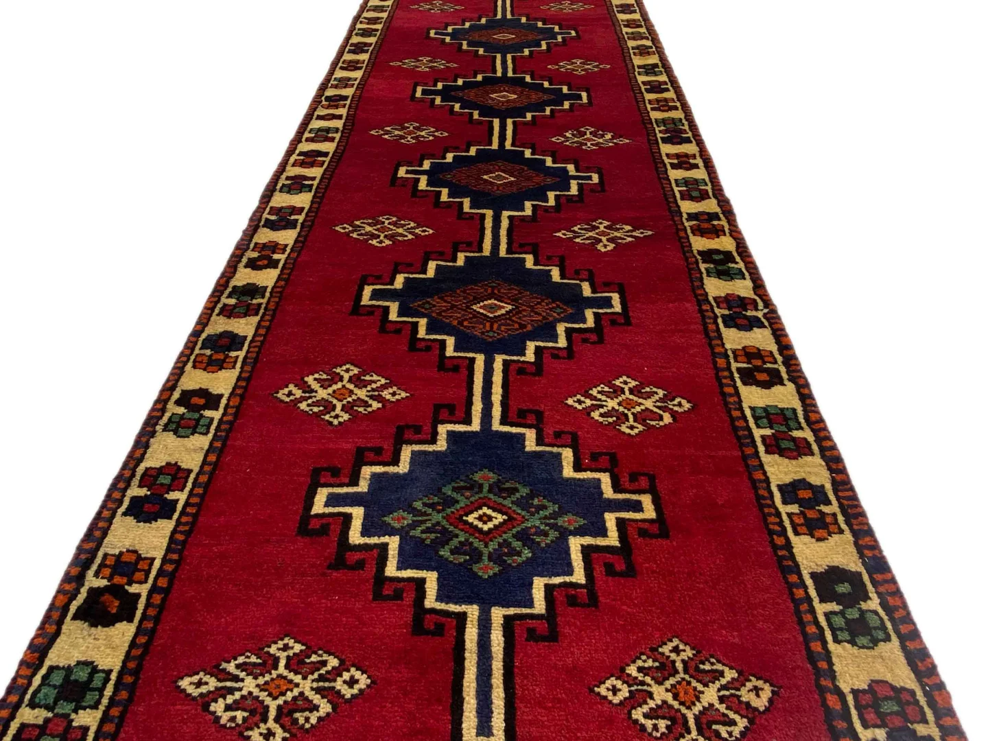 gabbeh-shuli-290-x-90-cm-ausgefallene-muster-knotendichte-90000-1-3 Persian Rug Fars 290 x 90 cm Wool Hand-knotted