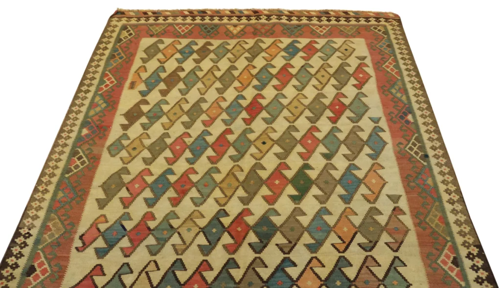 Persian Rug Fars 248 x 158 cm Hand-woven