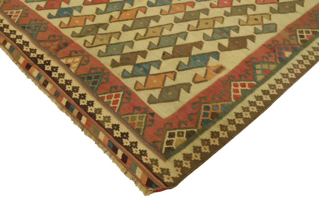 Persian Rug Fars 248 x 158 cm Hand-woven