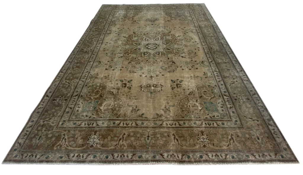 vintage-perserteppich-333-x-240-cm-handgeknupft-aufwendig-aufgearbeitet-1 Persian Rug 333 x 240 cm Wool Hand-knotted