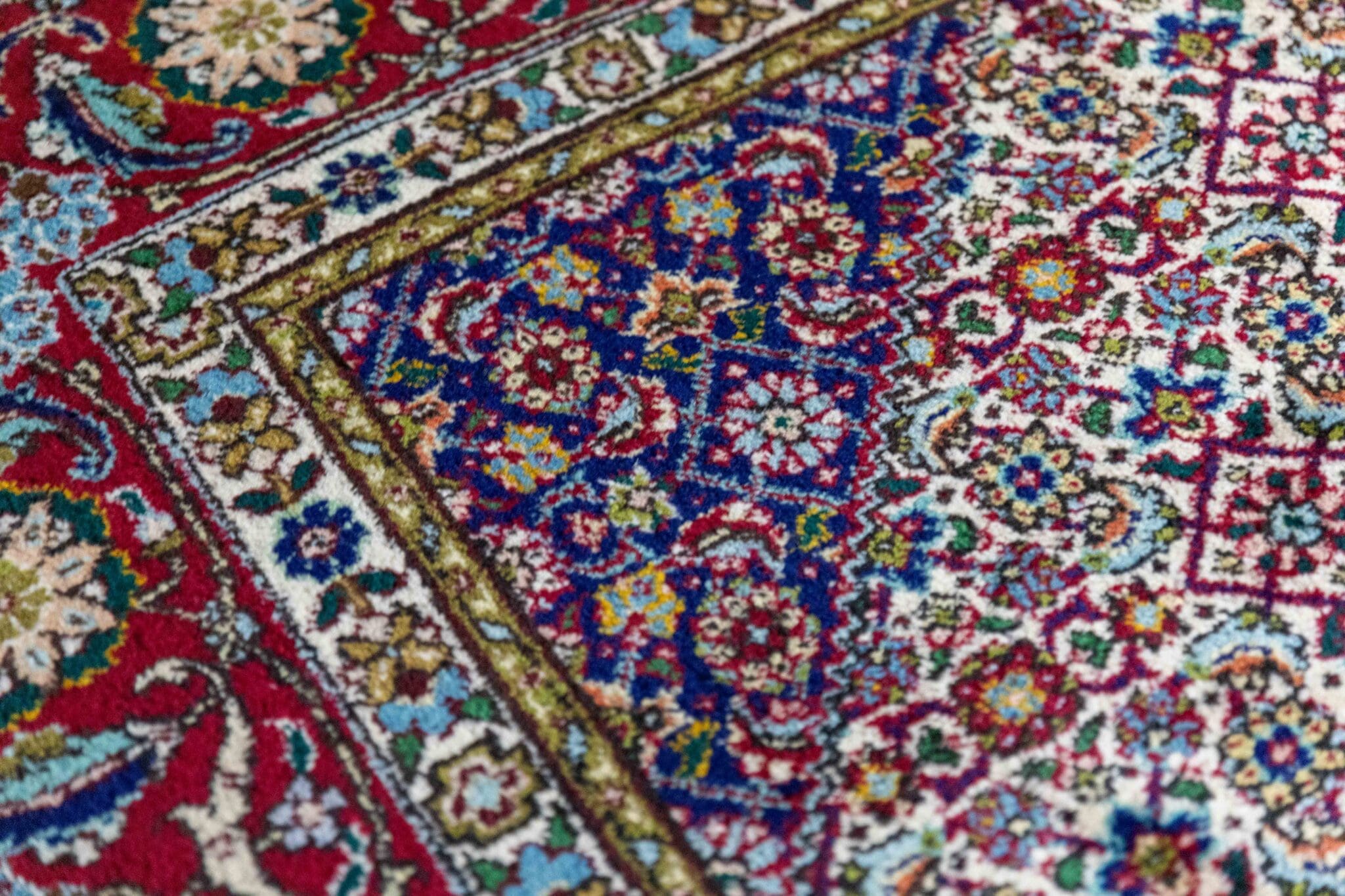 Persian Rug Tabriz 330x238cm Wool Hand-knotted