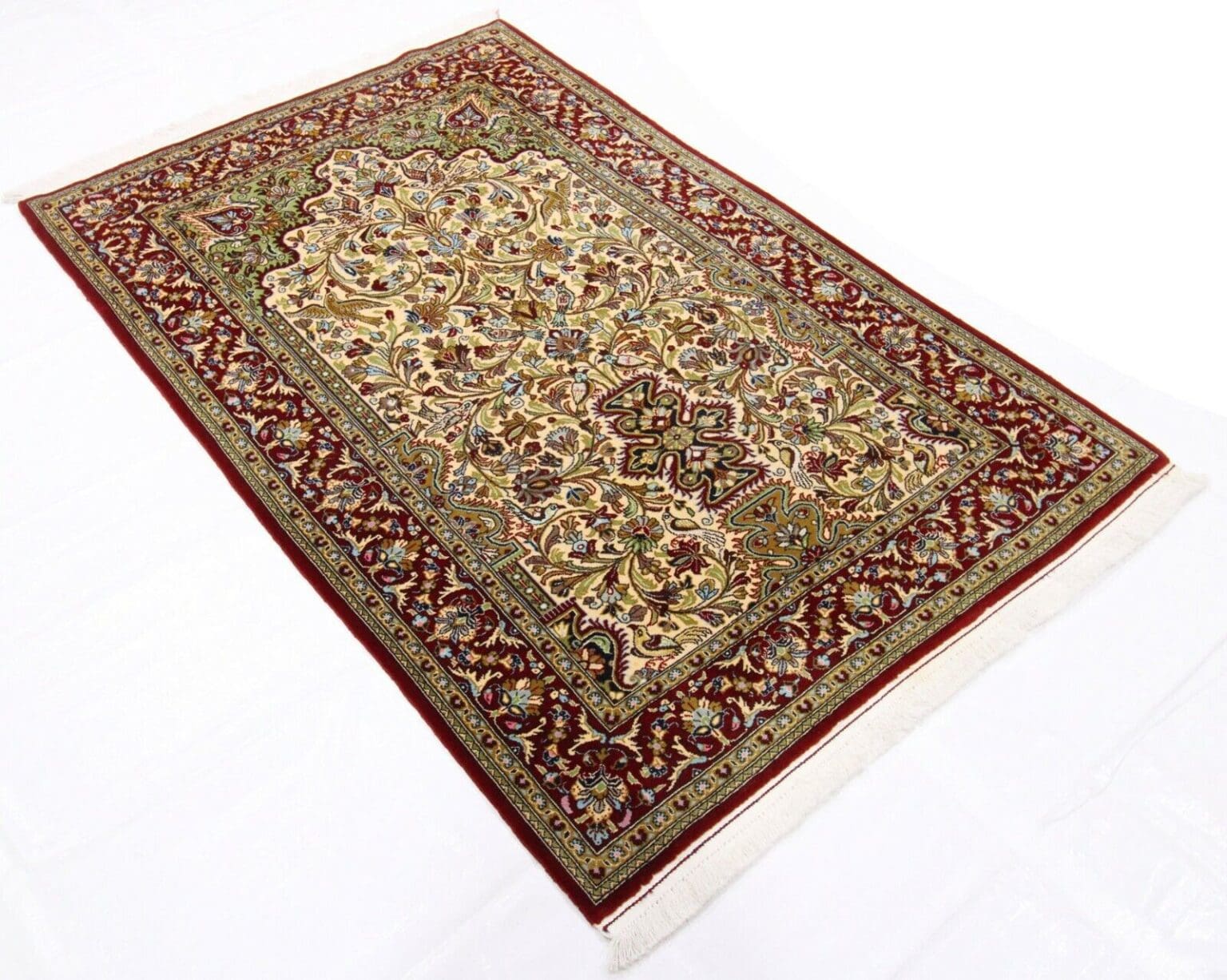 Persian Rug Qom 184 x 122 cm Silk Hand-knotted