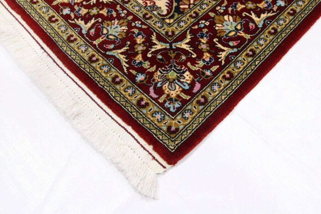 Persian Rug Qom 184 x 122 cm Silk Hand-knotted