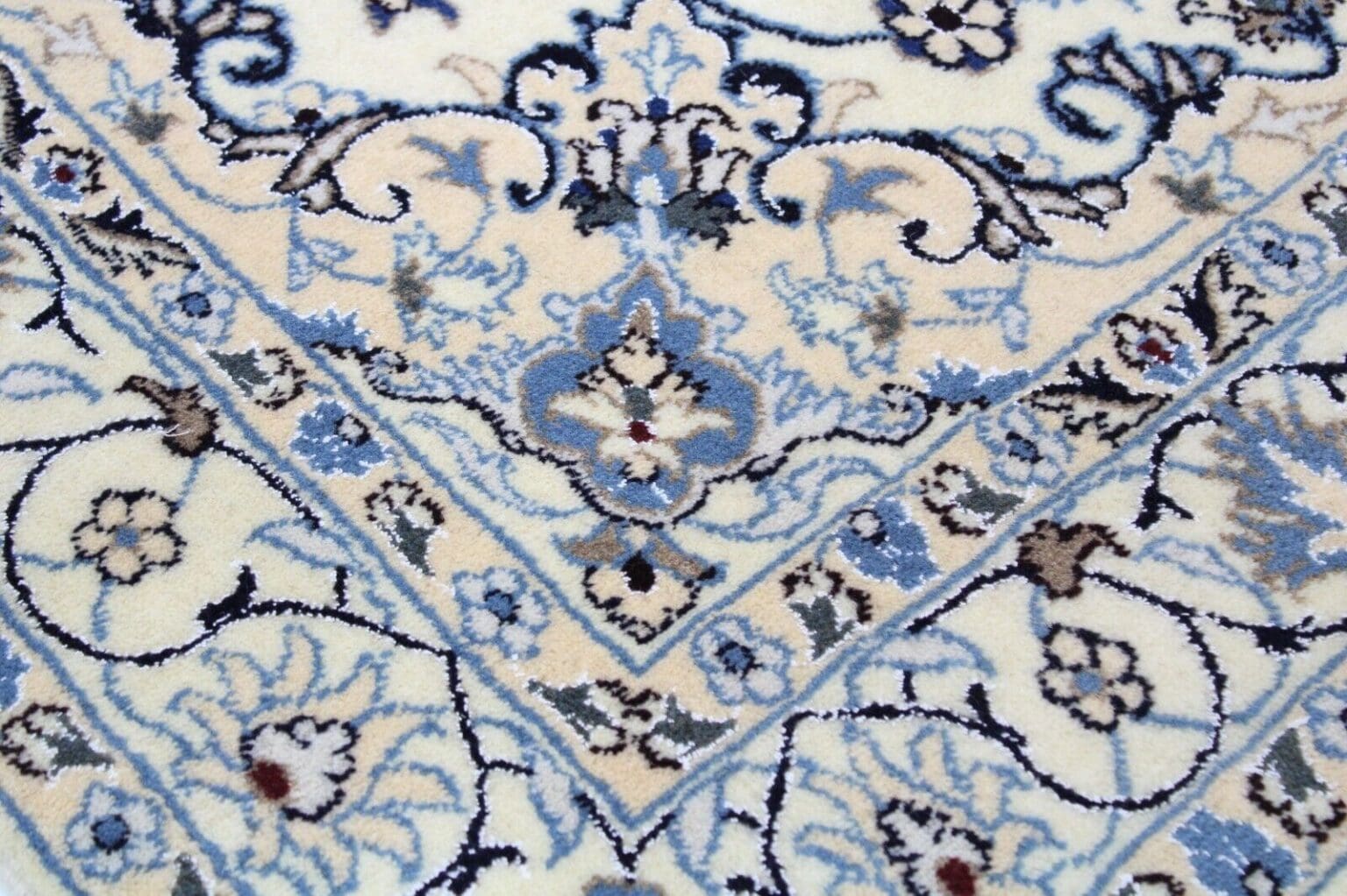 original-perserteppich-nain-215x119-cm-top-zustand-handgeknupft-4 Persian Rug Nain 215 x 119 cm Hand-knotted