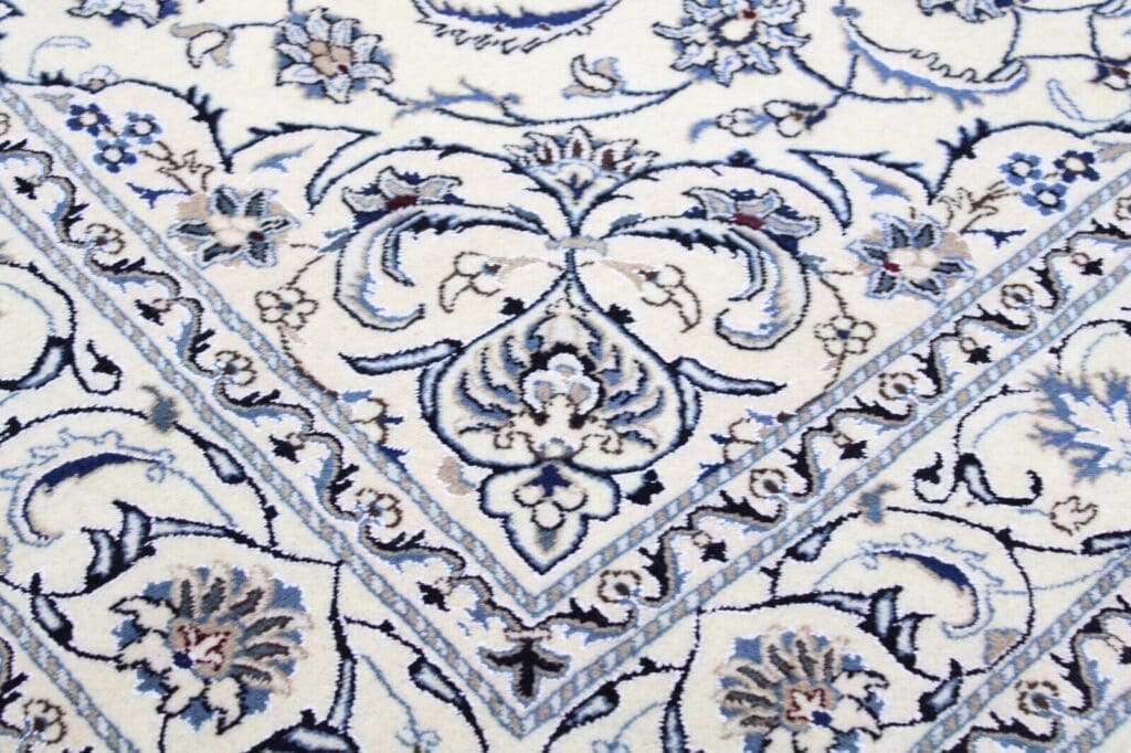 Persian Rug Nain 297 x 198 cm Wool Hand-knotted