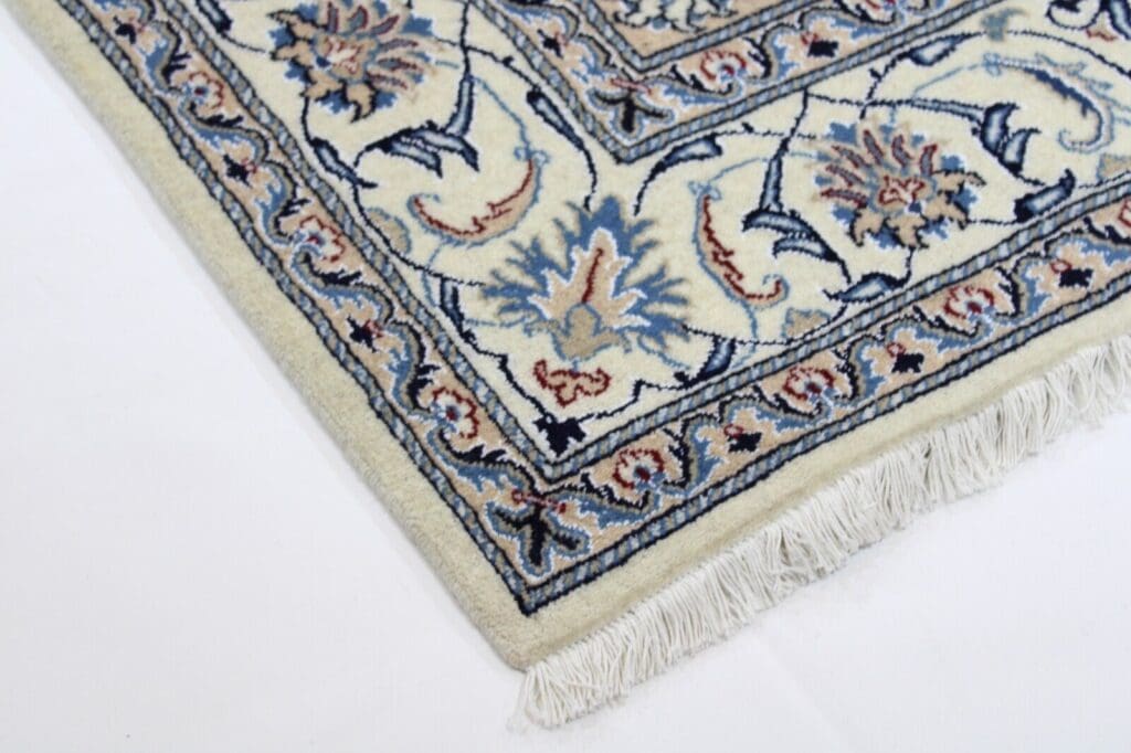 Persian Rug Nain 297 x 200 cm Wool Hand-knotted