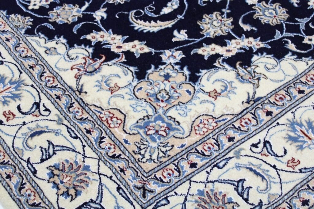 Persian Rug Nain 297 x 200 cm Wool Hand-knotted