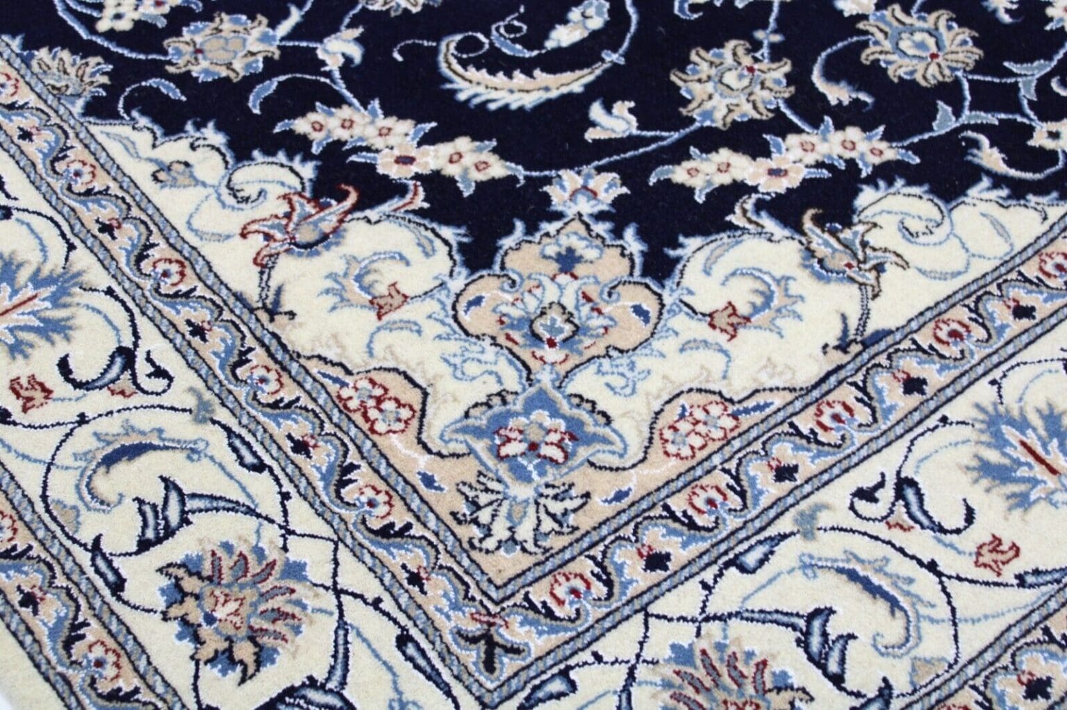 Persian Rug Nain 297 x 200 cm Wool Hand-knotted