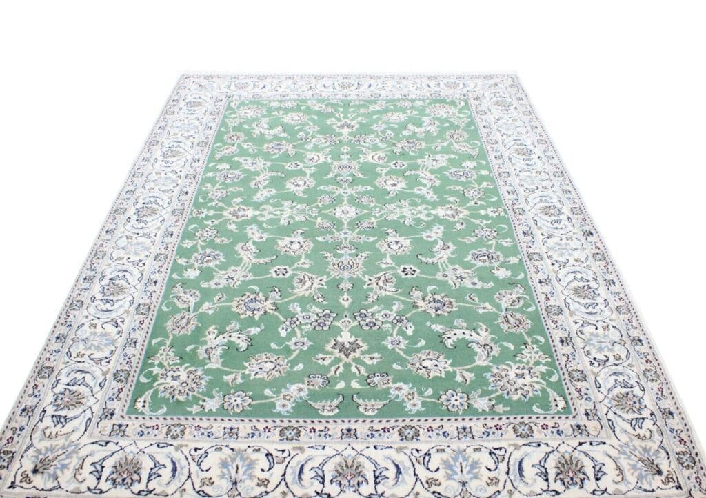 Persian Rug Nain 299 x 197 cm Wool Hand-knotted