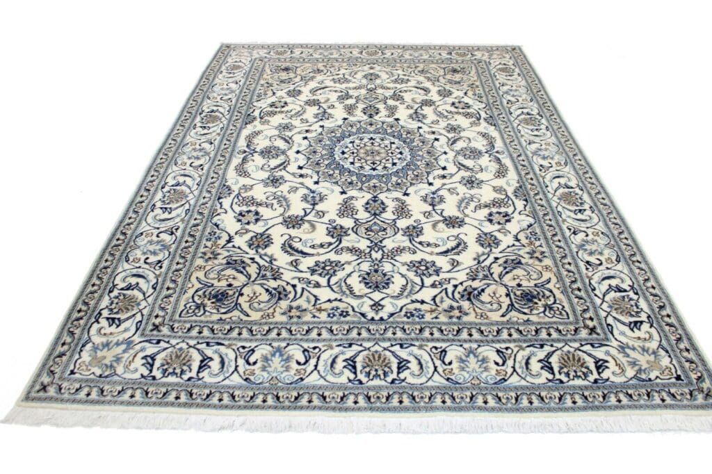 Persian Rug Nain 290 x 202 cm Wool Hand-knotted