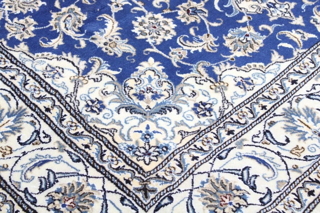 Persian Rug Nain Kashmir 200 x 192 cm Wool Hand-knotted
