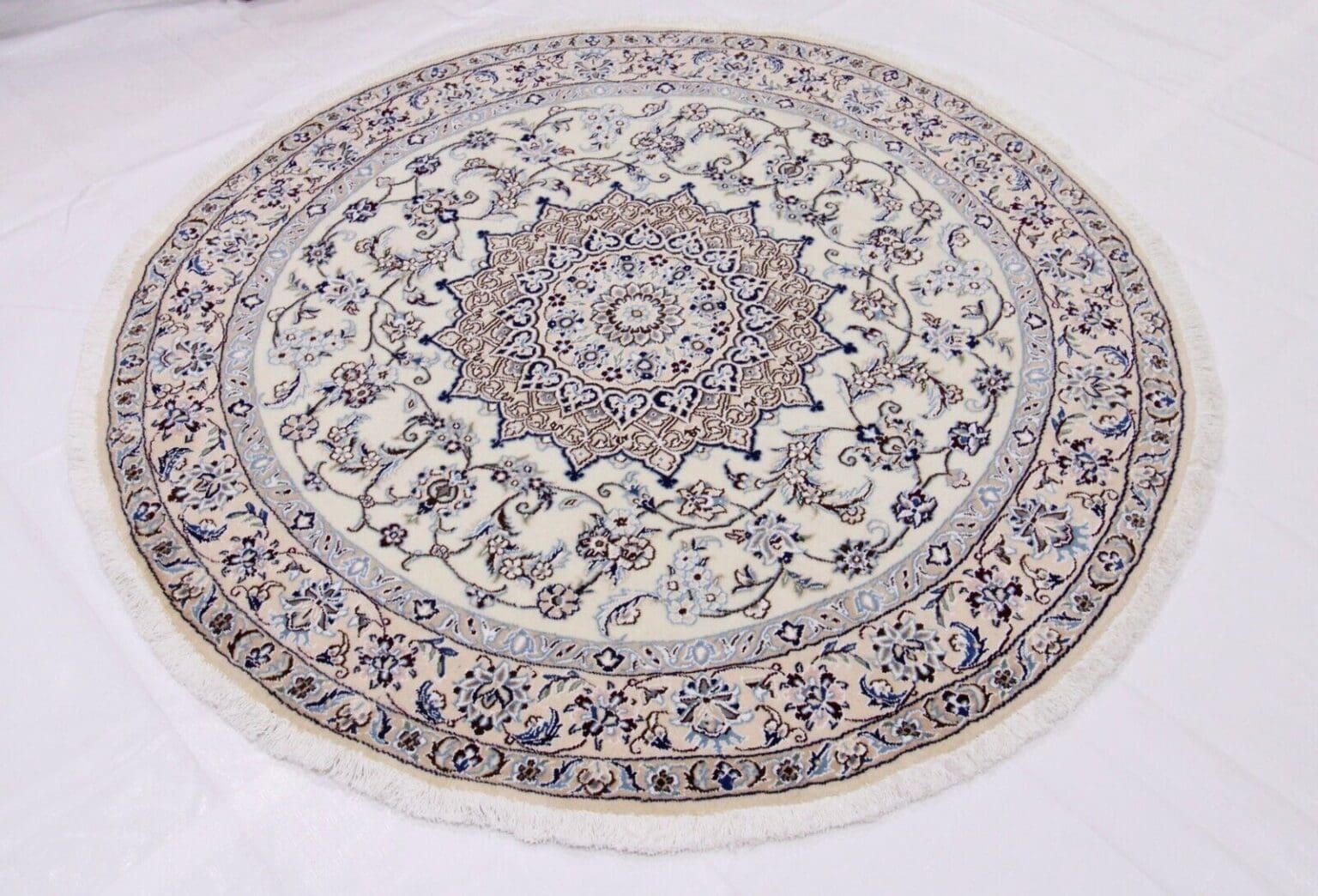 Persian Rug Nain 9La 150x150 cm Silk Hand-knotted