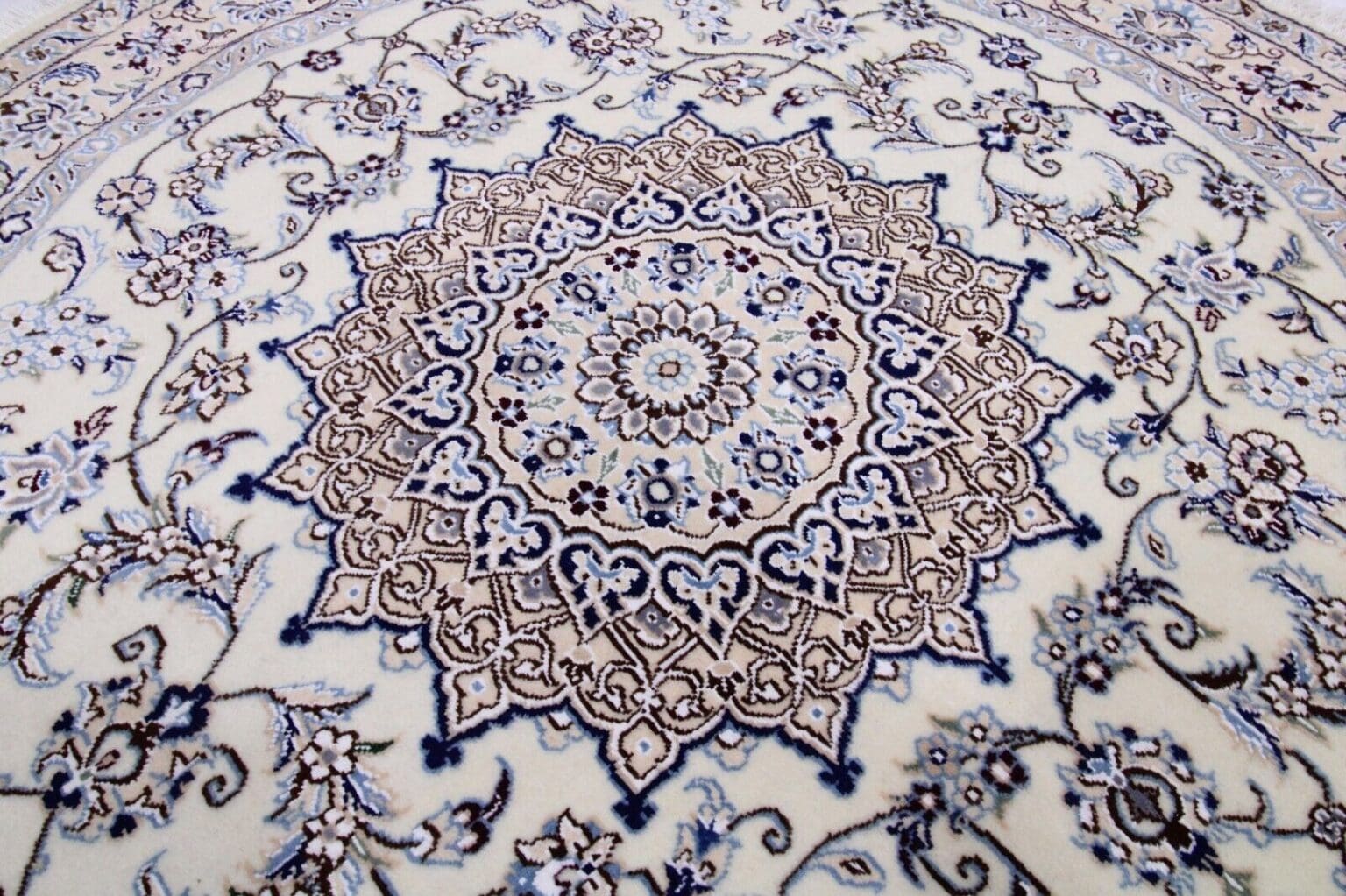 Persian Rug Nain 9La 150x150 cm Silk Hand-knotted