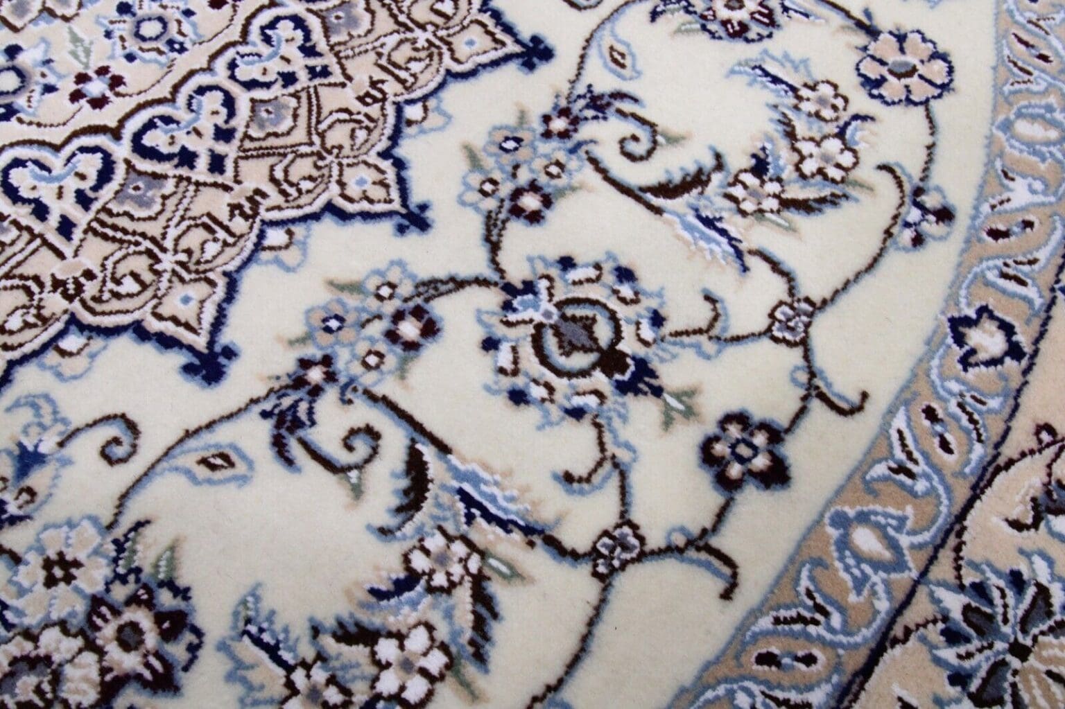 Persian Rug Nain 9La 150x150 cm Silk Hand-knotted