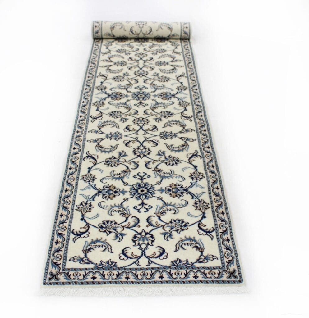 Persian Rug Nain 383 x 78 cm Wool Hand-knotted