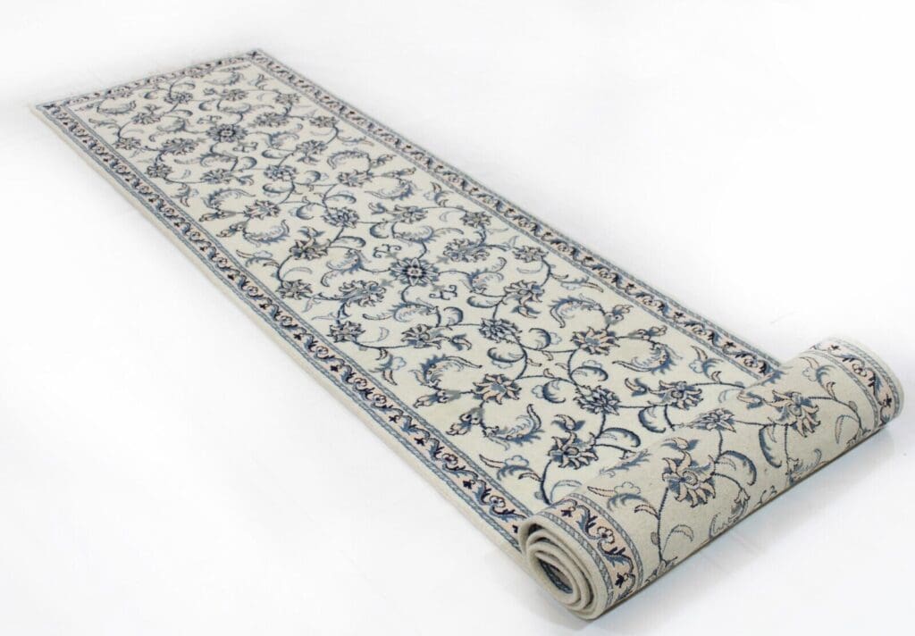 Persian Rug Nain 382 x 77 cm Wool Hand-knotted