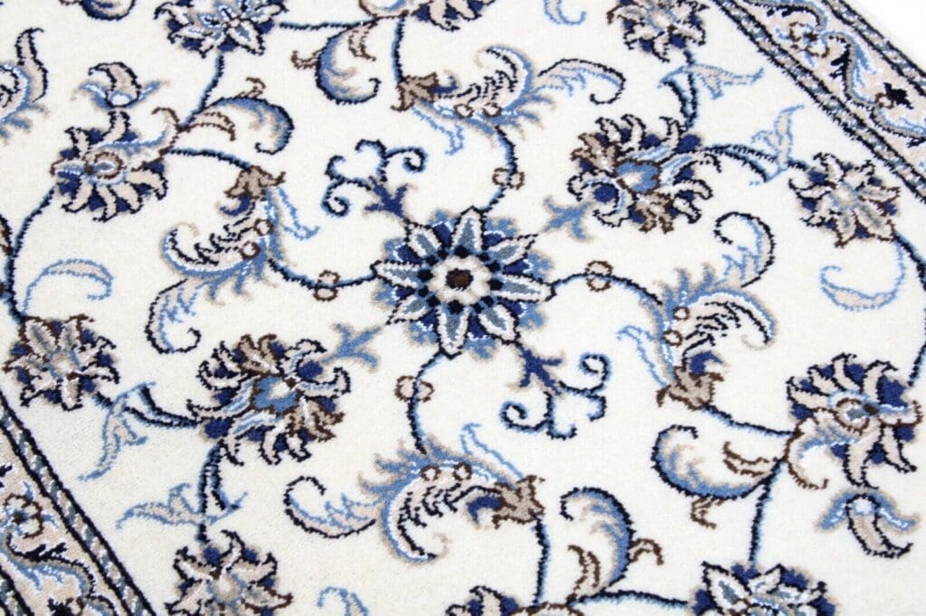 Persian Rug Nain 385 x 77 cm Wool Hand-knotted
