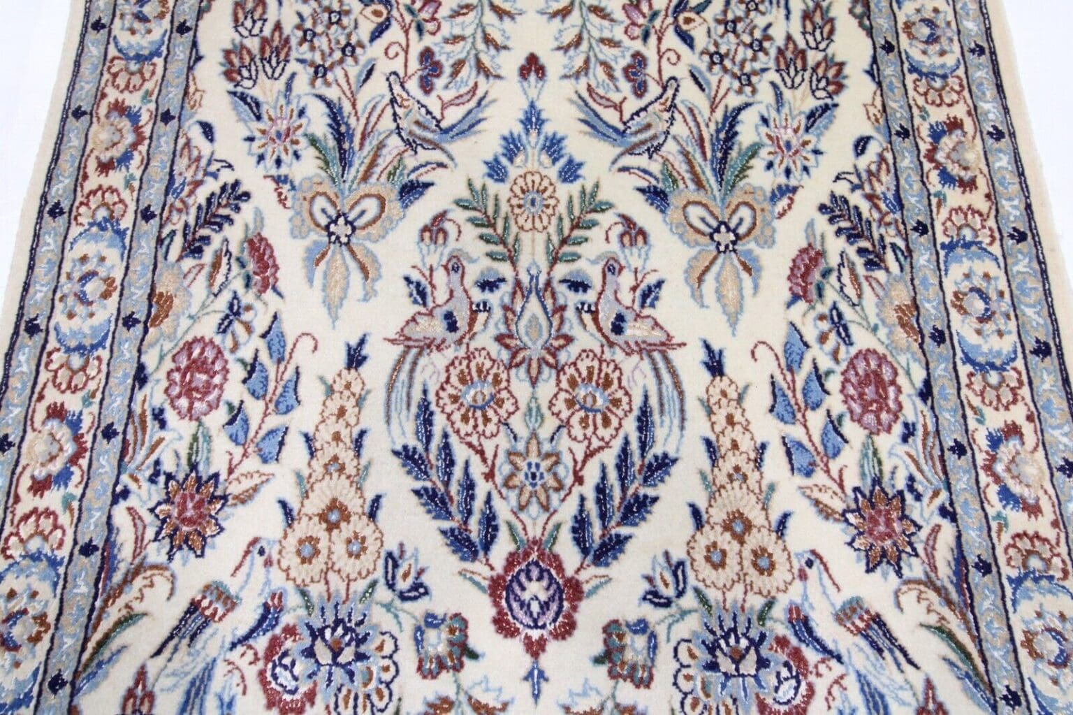 perserteppich-350x85-cm-nain-9la-seide-handgeknupft-orientteppich-4 Persian Rug Nain 350 x 85 cm Silk Hand-knotted