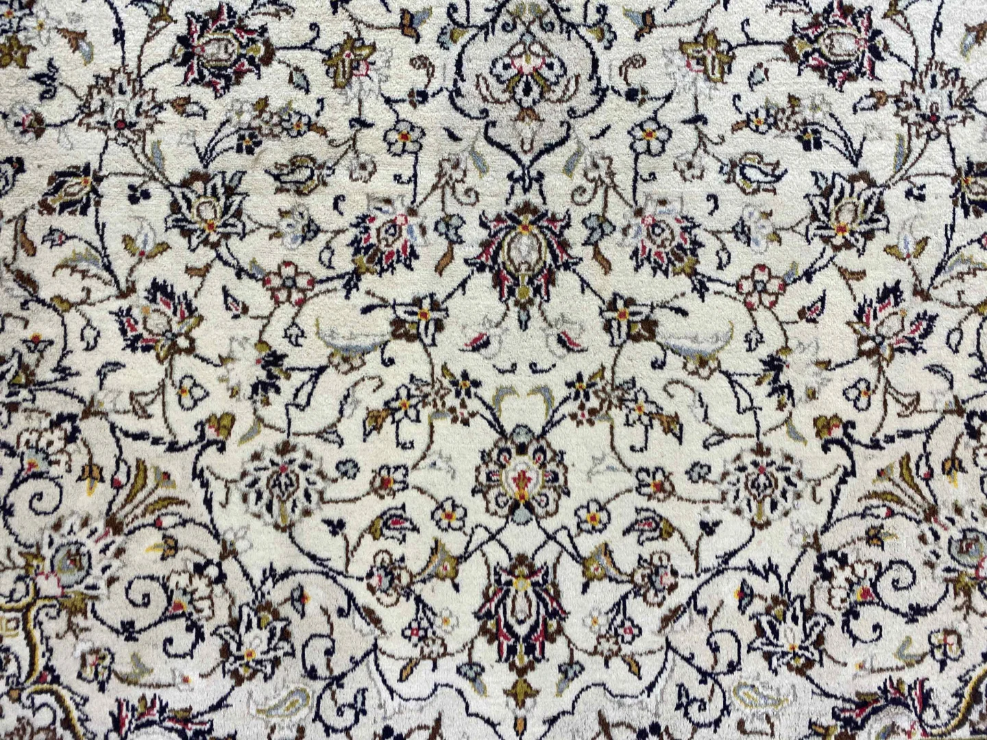 Persian Rug Kashan 349 x 247 cm Wool Hand-knotted