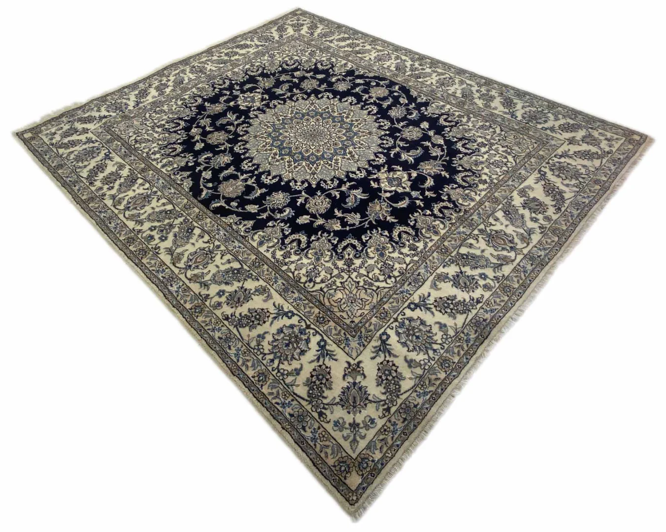 Persian Rug Nain 298 x 246 cm Wool Hand-knotted