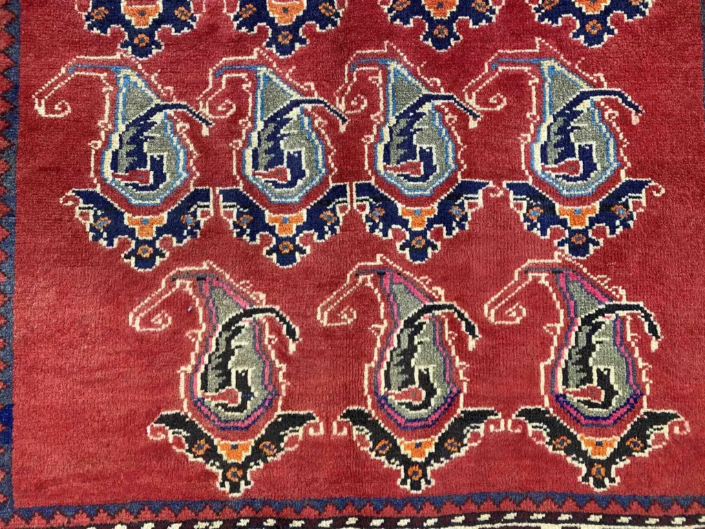 Persian Rug Shiraz 223 x 128 cm Wool Hand-knotted