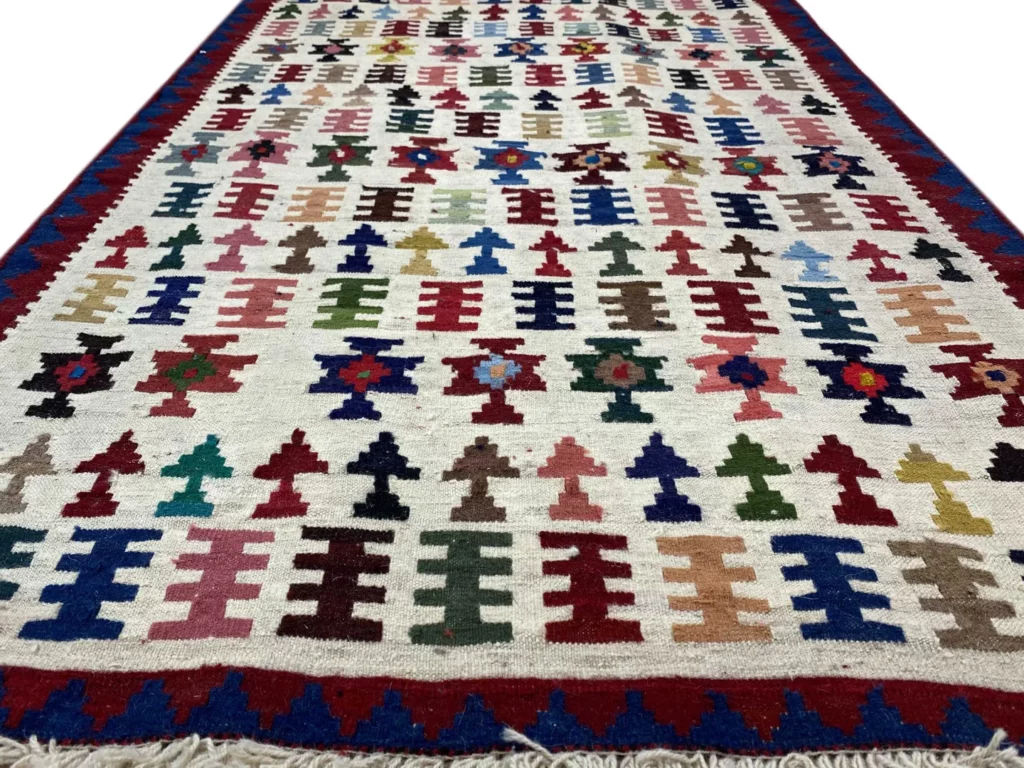 Persian Rug Fars 146 x 101 cm Wool Hand-woven