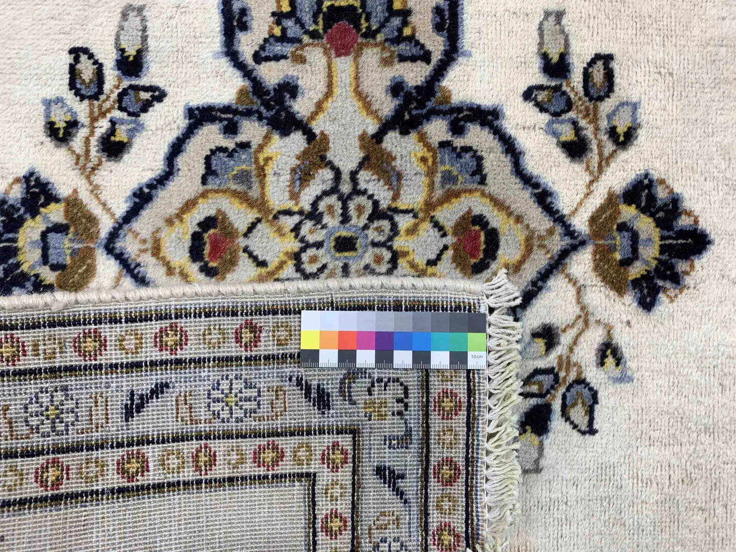 Persian Rug Kashan 108 x 87 cm Wool Hand-knotted