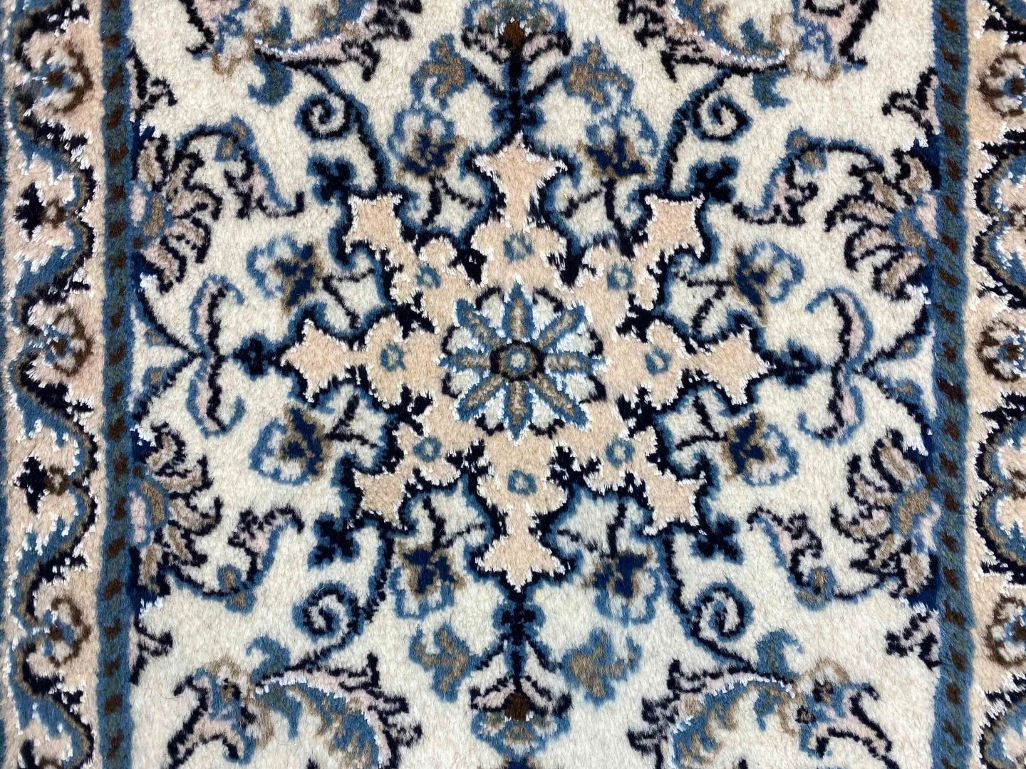 eleganter-nain-teppich-90-x-60-cm-handgeknupft-fur-teppiche-3 Persian Rug Nain 90 x 60 cm Wool Hand-knotted