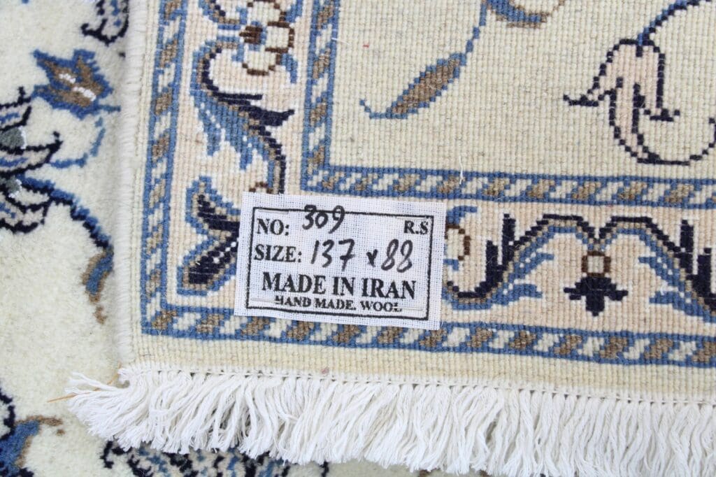 Persian Rug Nain 137 x 88 cm Wool Hand-knotted