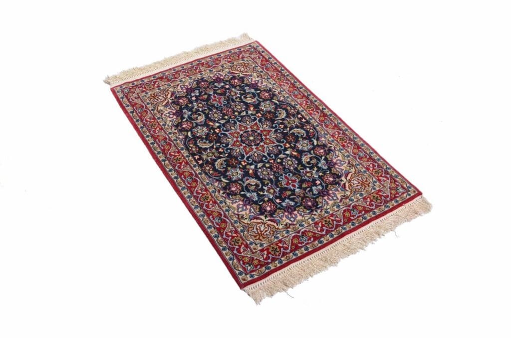 Persian Rug Isfahan 105 x 68 cm Wool Hand-knotted
