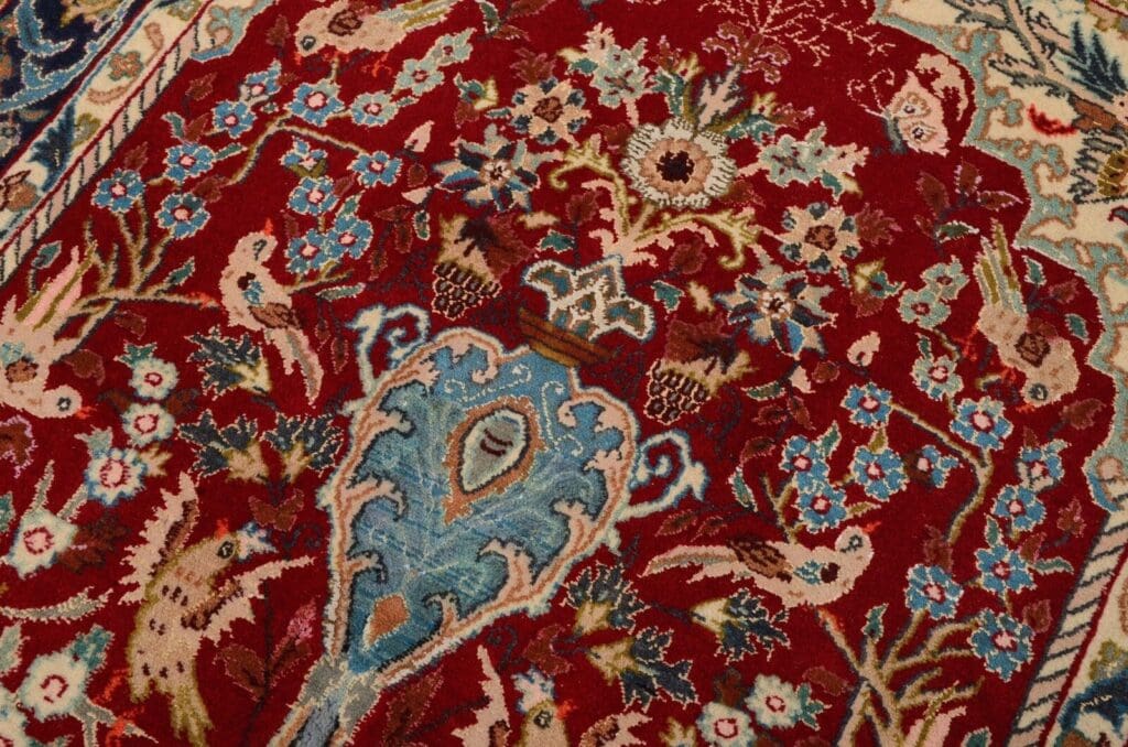Persian Rug Isfahan 131 x 87 cm Wool Hand-knotted