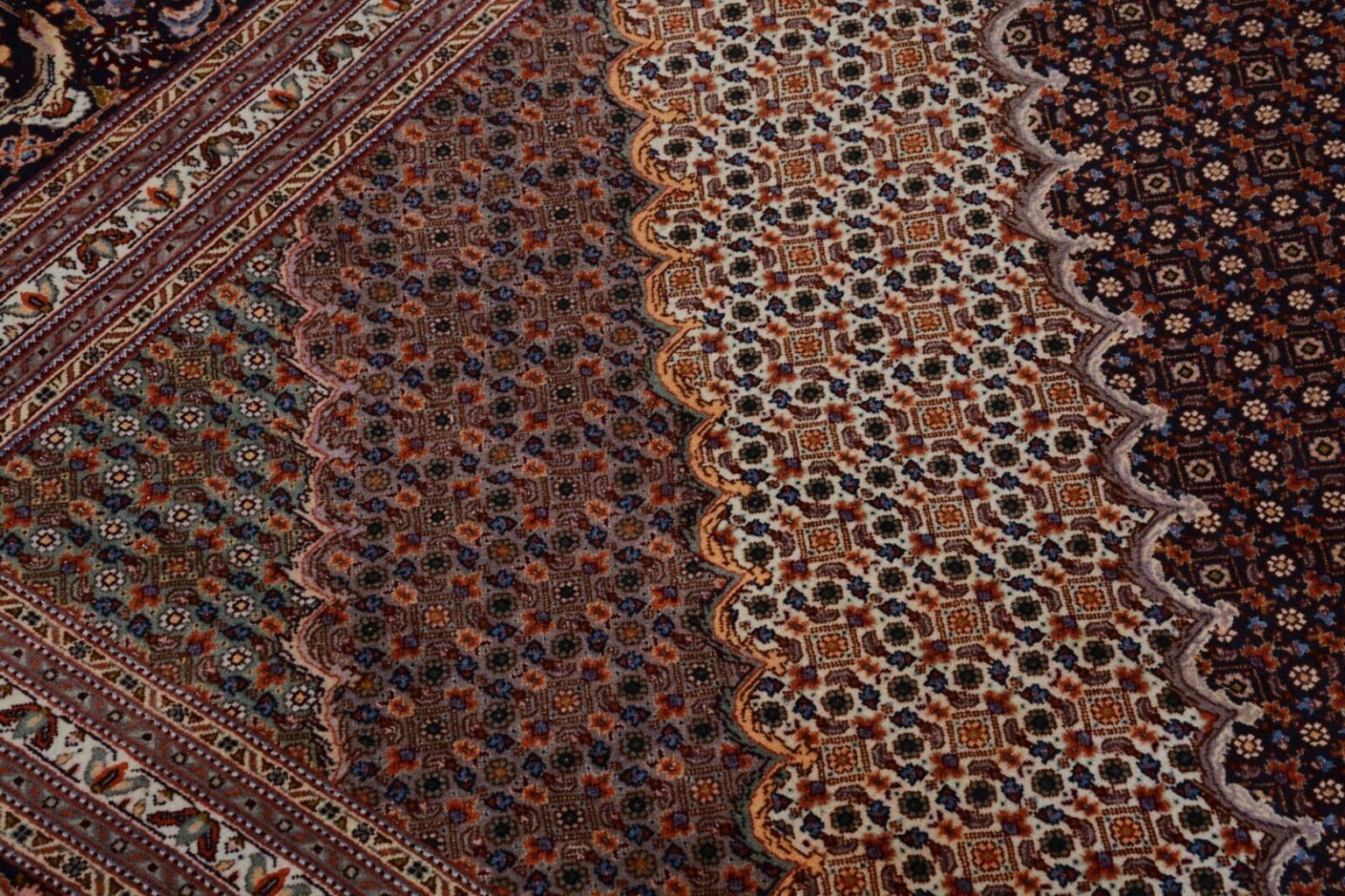 handgeknupfter-orientteppich-tabriz-395x300-cm-550000-knoten-blau-6 Persian Rug Tabriz 395 x 300 cm Wool Hand-knotted