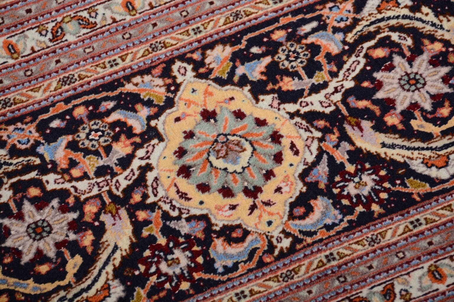 handgeknupfter-orientteppich-tabriz-395x300-cm-550000-knoten-blau-9 Persian Rug Tabriz 395 x 300 cm Wool Hand-knotted