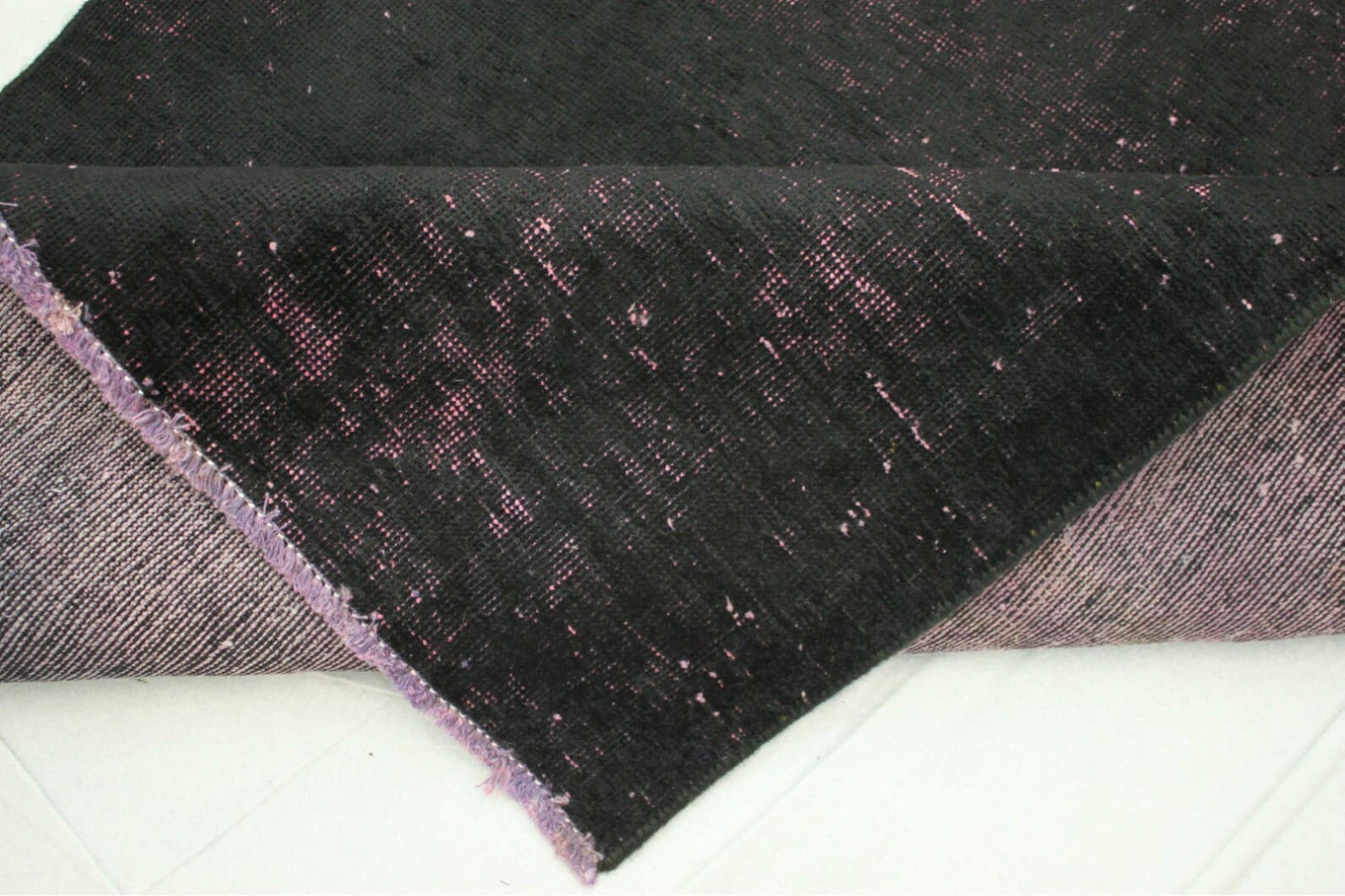 vintage-orientteppich-192x149cm-schwarz-rosa-handgeknupft-4 Oriental Rug — hand-knotted, 192 × 148 cm, Wool