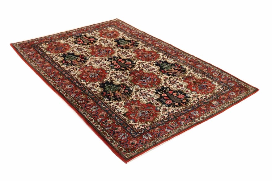 Hand-Knotted Wool Bakhtiari Persian Rug, 297 × 200 cm