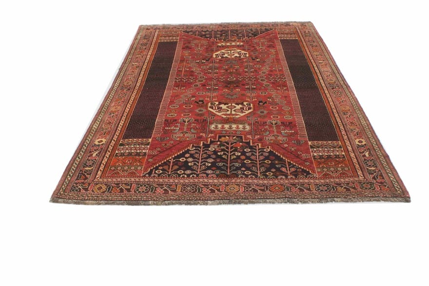 Qashqai Persian Rug 277 × 182 cm, hand-knotted
