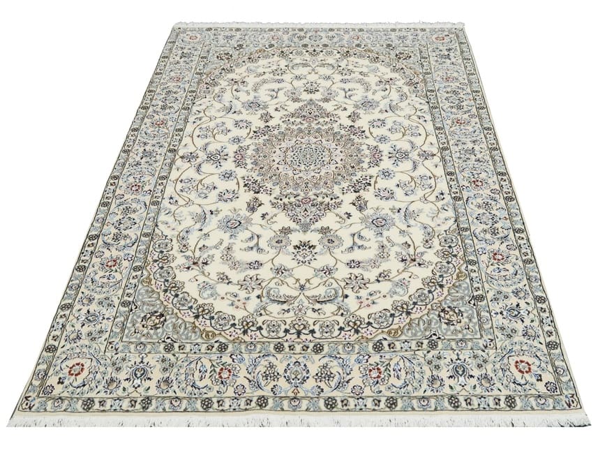 Nain Persian Rug — hand-knotted, 272 × 168 cm, Wool & Silk