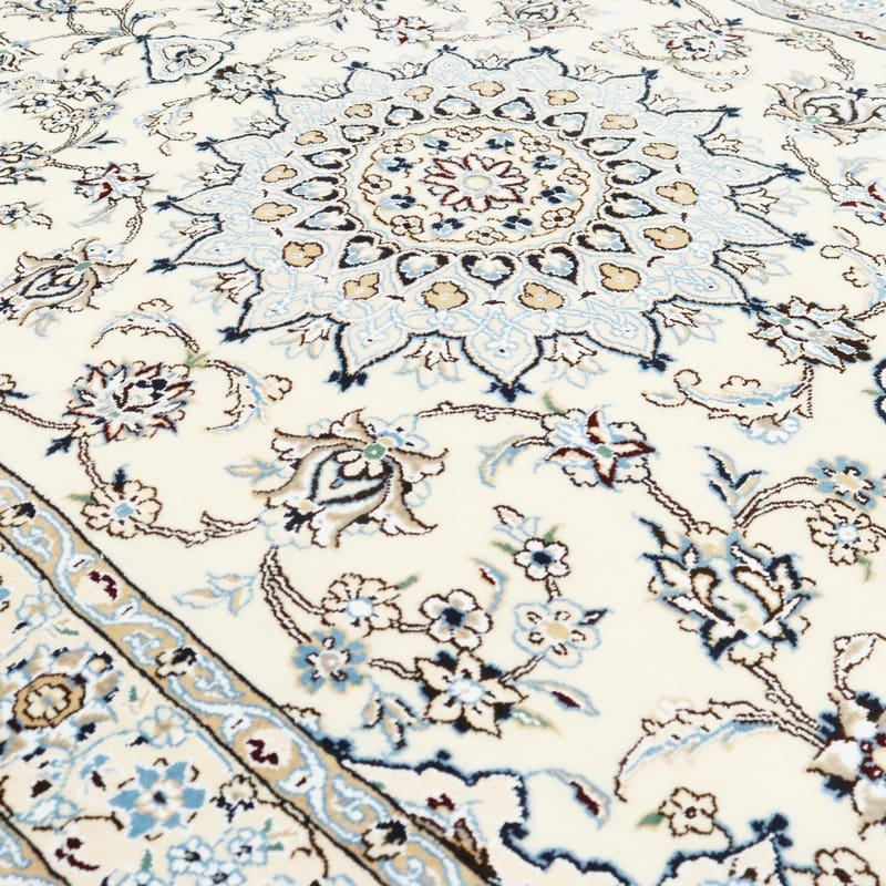 Nain Persian Rug — hand-knotted, 207 × 129 cm, Wool & Silk