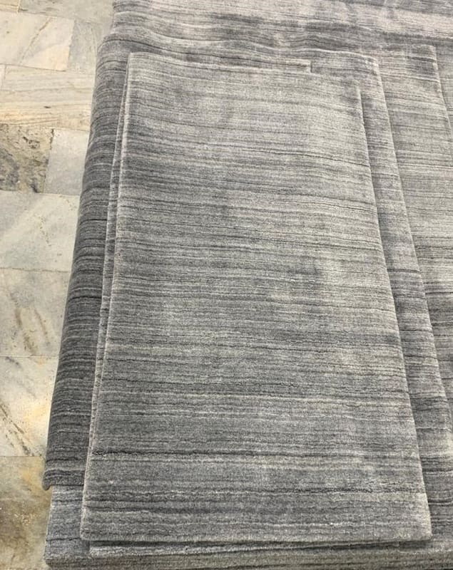 Hand-Knotted Wool Loribaft Indian Rug, 182 × 122 cm